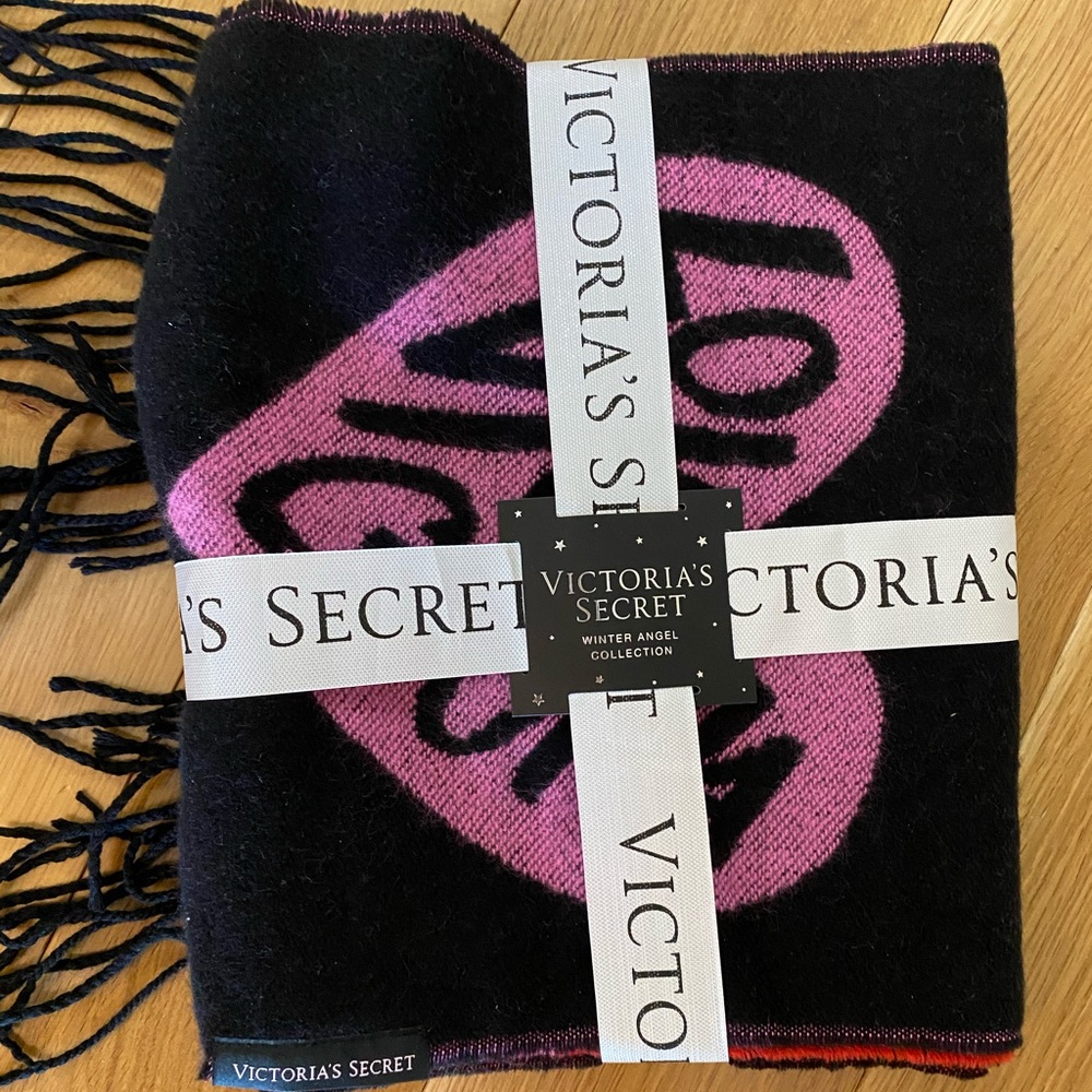 Victoria secret scarf